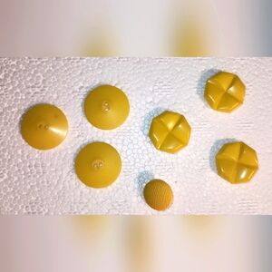 Vintage yellow buttons. Lot of 6.